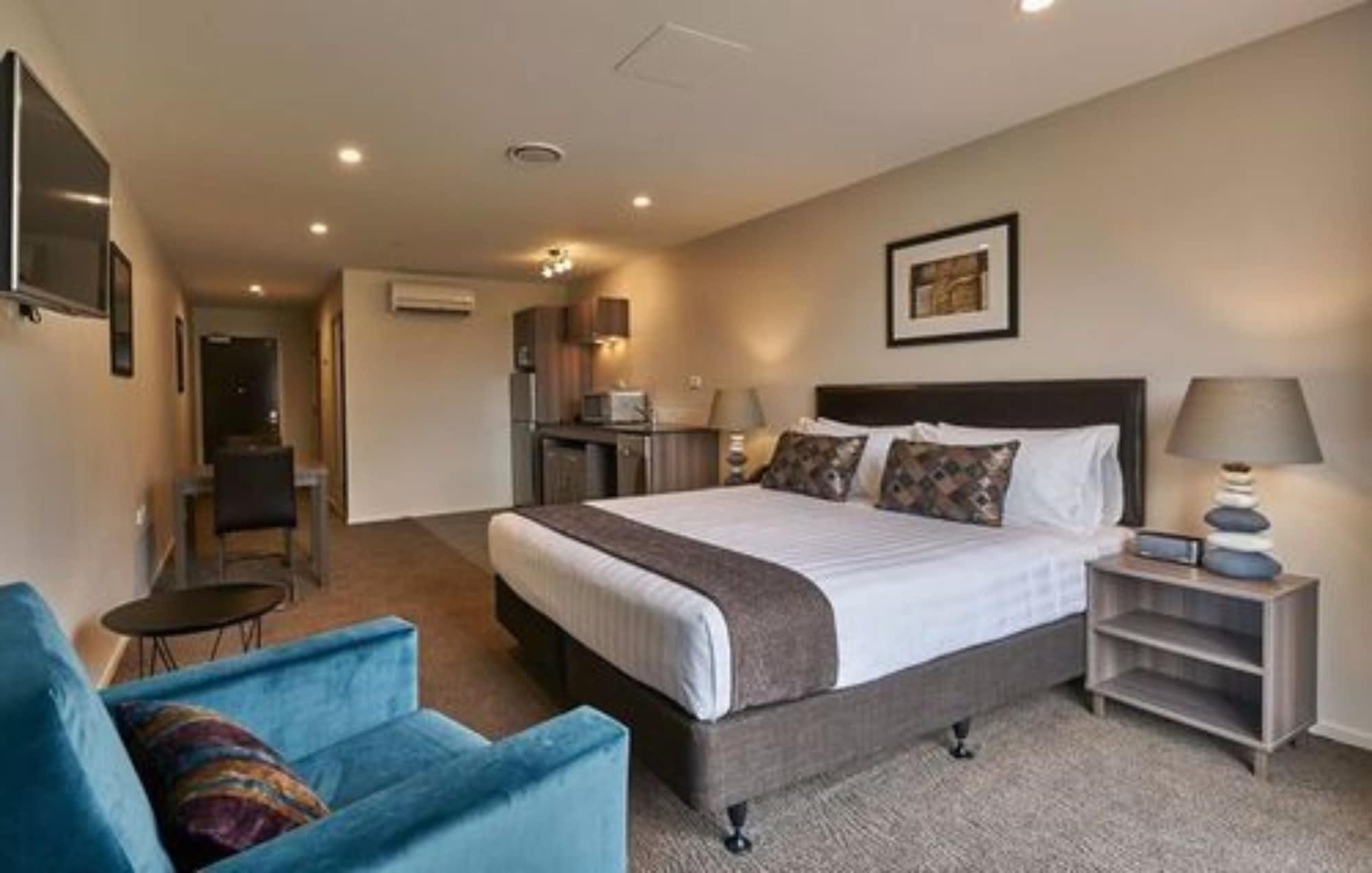 Ramada Suites By Wyndham Queenstown Remarkables Park Екстериор снимка