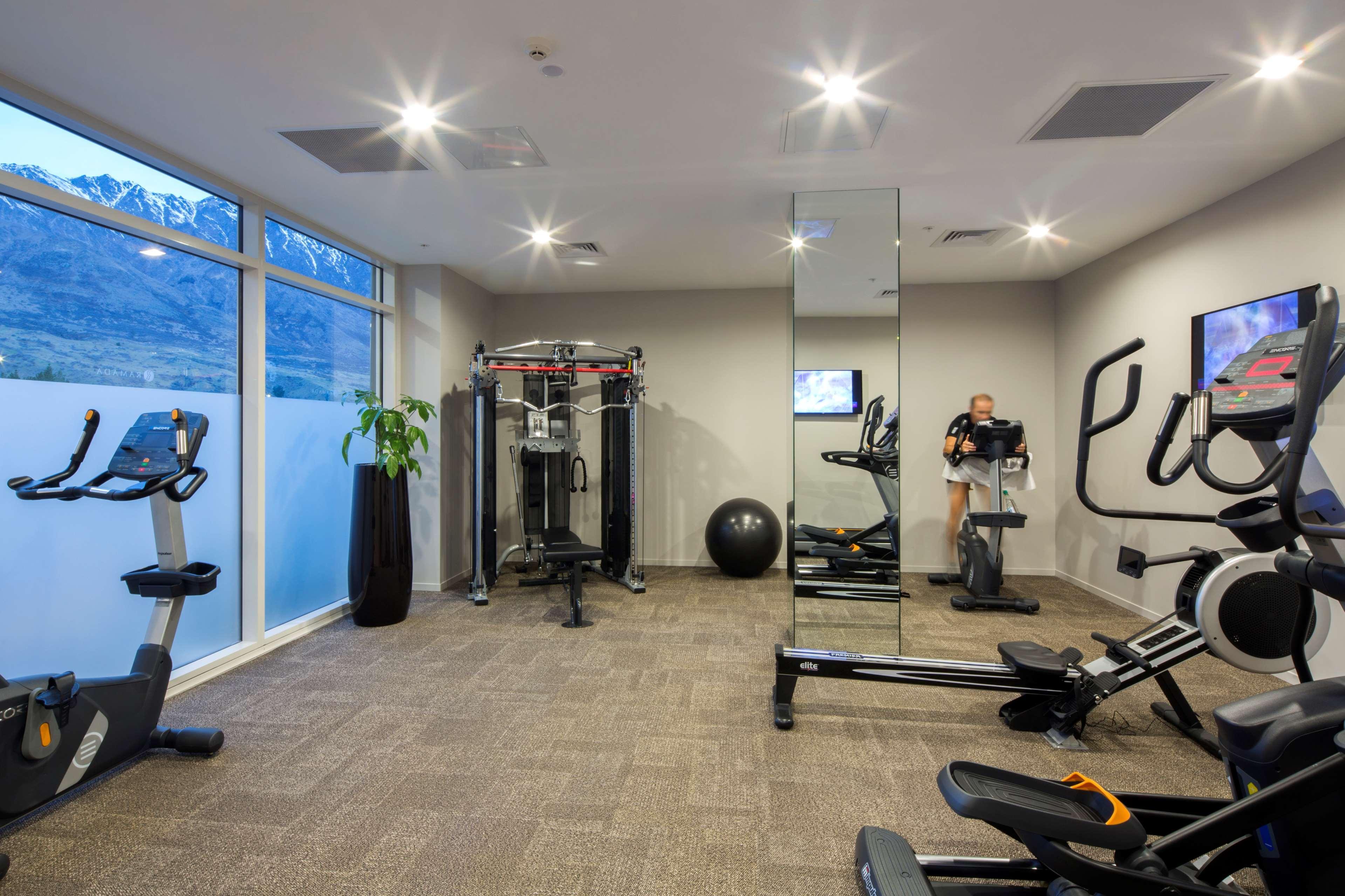 Ramada Suites By Wyndham Queenstown Remarkables Park Екстериор снимка