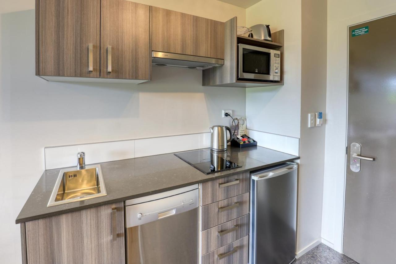 Ramada Suites By Wyndham Queenstown Remarkables Park Екстериор снимка