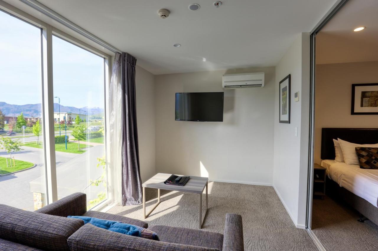 Ramada Suites By Wyndham Queenstown Remarkables Park Екстериор снимка