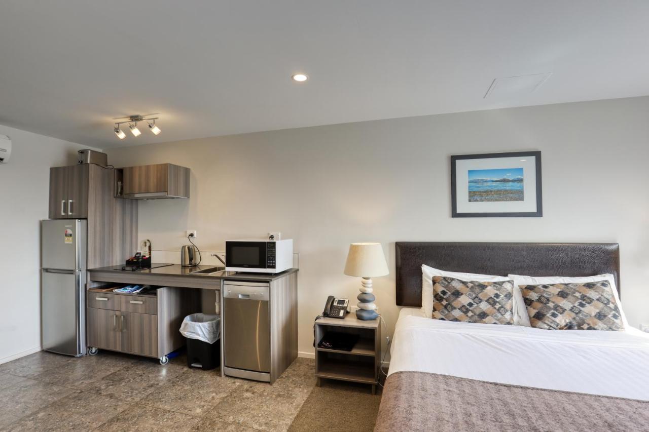 Ramada Suites By Wyndham Queenstown Remarkables Park Екстериор снимка