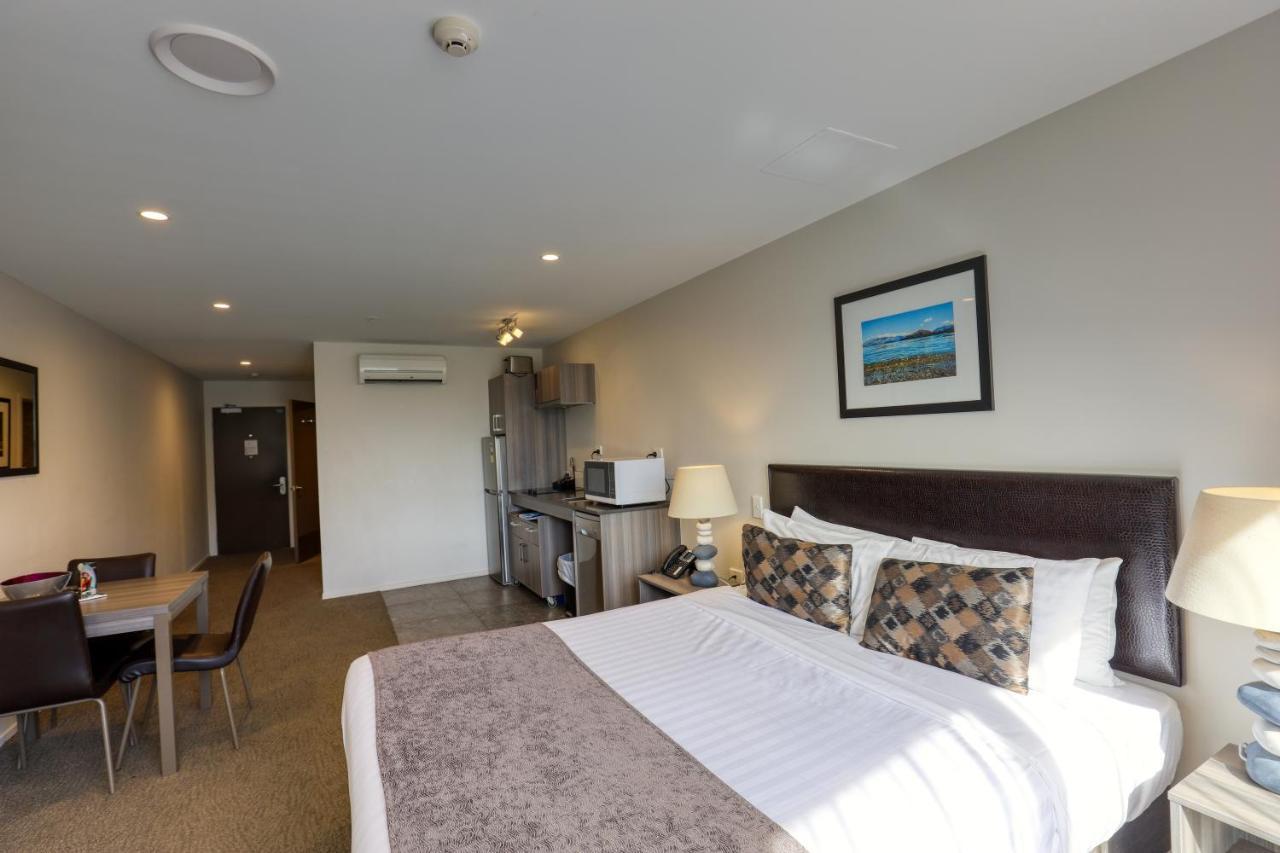 Ramada Suites By Wyndham Queenstown Remarkables Park Екстериор снимка