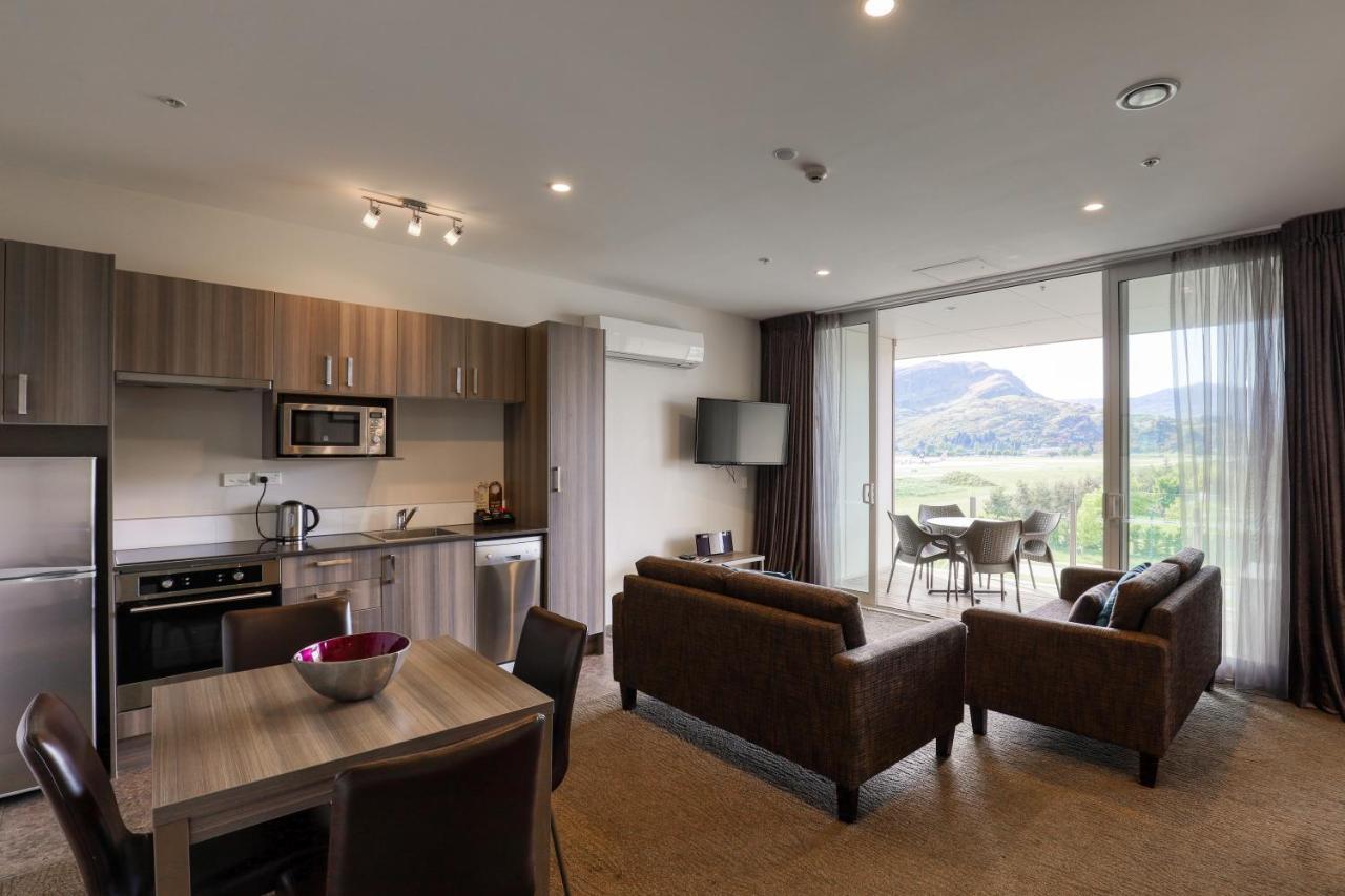 Ramada Suites By Wyndham Queenstown Remarkables Park Екстериор снимка